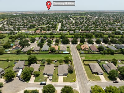 Property photo 3 at 100 Bennett CV - 3 bed 2 bath home