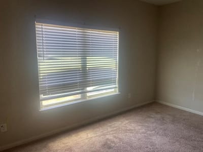 Property photo 5 at 100 Cherry Tree LN - 5 bed 2 bath home