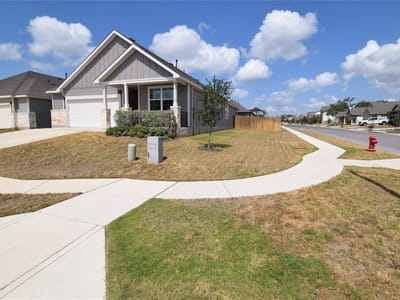 Property photo 2 at 100 Corral CV - 4 bed 2 bath home