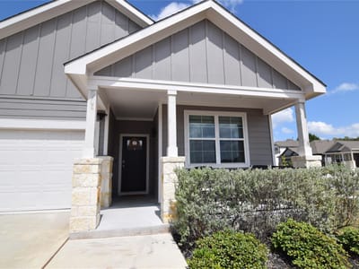 Property photo 3 at 100 Corral CV - 4 bed 2 bath home