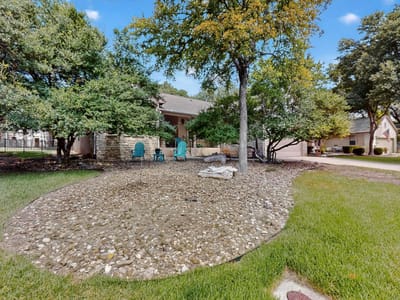 Primary bedroom at 100 Egret Cv - 2 bed 2 bath home