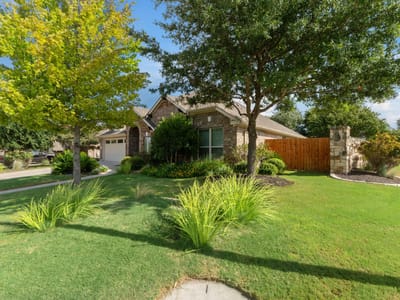 Property photo 2 at 100 Lismore ST - 3 bed 2 bath home