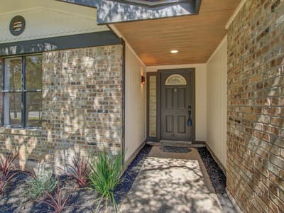 Bathroom at 100 S Mount Rushmore DR - 3 bed 2 bath home