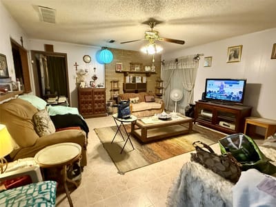Primary bedroom at 100 Skyloop Dr - 3 bed 2 bath home