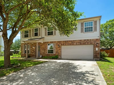 Living area at 100 Tulip CV - 4 bed 2 bath home