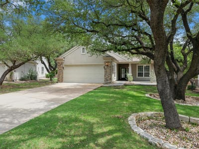 Living area at 100 Vail CT - 3 bed 2 bath home