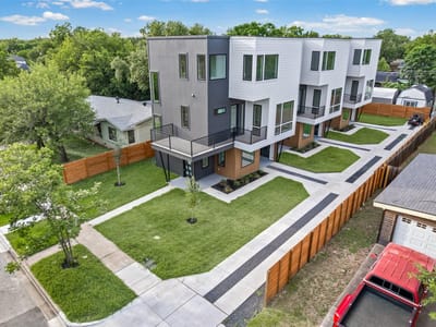 Living area at 100 W Odell ST Unit #3 - 3 bed 3 bath home