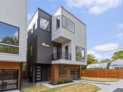 Property photo 2 at 100 W Odell ST Unit #3 - 3 bed 3 bath home