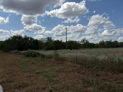 Photo 3 - 1000 Baker Ranch RD Photo 3 of 32 at 1000 Baker Ranch RD - Luling, Luling, TX