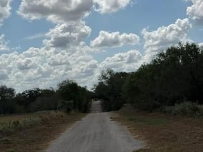 Photo 4 - 1000 Baker Ranch RD Photo 4 of 32 at 1000 Baker Ranch RD - Luling, Luling, TX