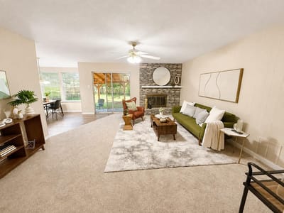 Property photo 2 at 1000 Hollybluff ST - 3 bed 2 bath home