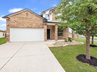 Kitchen at 1000 Plateau TRL - 5 bed 2 bath home