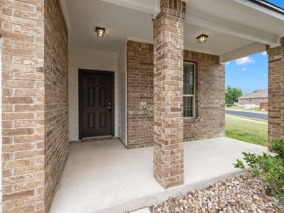 Primary bedroom at 1000 Plateau TRL - 5 bed 2 bath home