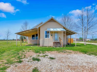 Living area at 10001 Fm 1331 - 4 bed 2 bath home