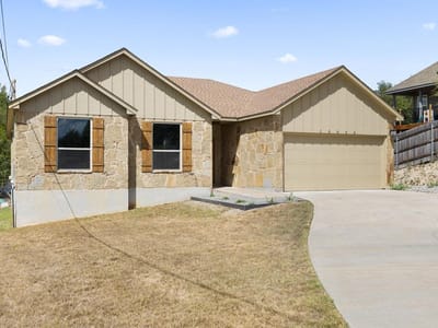 Living area at 10006 George Hill Dr - 3 bed 2 bath home