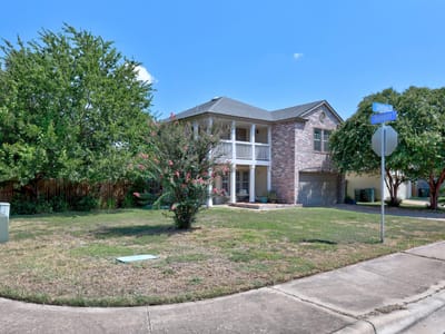 Property photo 3 at 1001 Canterbury TRL - 3 bed 2 bath home
