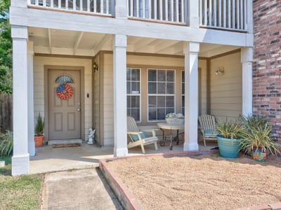 Property photo 4 at 1001 Canterbury TRL - 3 bed 2 bath home