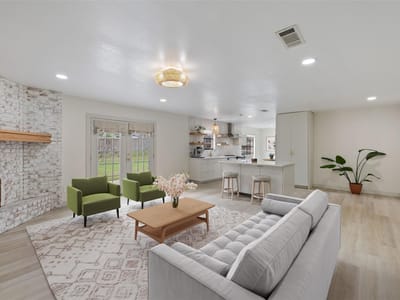 Kitchen at 1001 E Applegate Dr - 4 bed 2 bath home