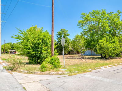 Property photo 2 at 1001 Fifth ST - F&S, Lockhart, TX