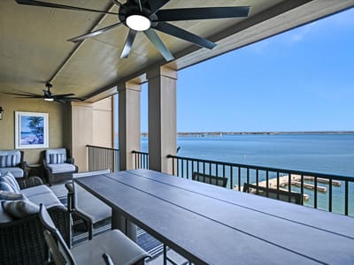 Living area at 1001 The Cape Rd Unit #33 - 3 bed 2 bath home