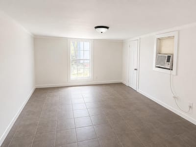 Property photo 3 at 1001 Tony Lee ST - 2 bed 1 bath home