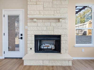 Property photo 3 at 1002 Crestview ST - 4 bed 2 bath home