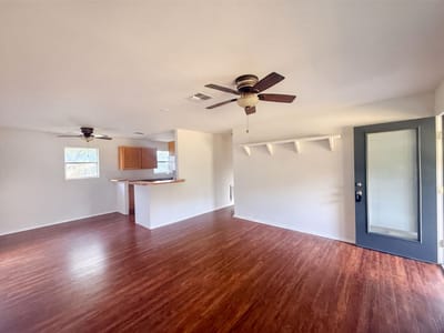 Property photo 3 at 1002 Hummingbird DR - 3 bed 1 bath home