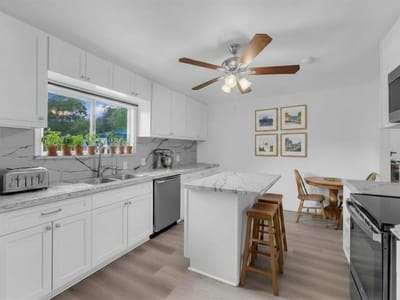 Kitchen at 1002 S Pierce ST - 4 bed 2 bath home