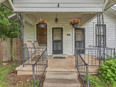 Primary bedroom at 1002 Washburn ST - 2 bed 1 bath home