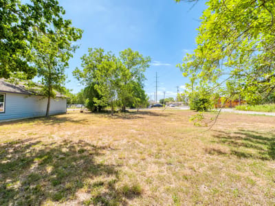 Property photo 3 at 1003 Fifth ST - F&S, Lockhart, TX