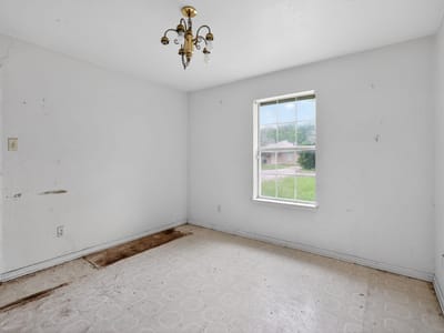 Primary bedroom at 1003 S 4th ST - 3 bed 2 bath home