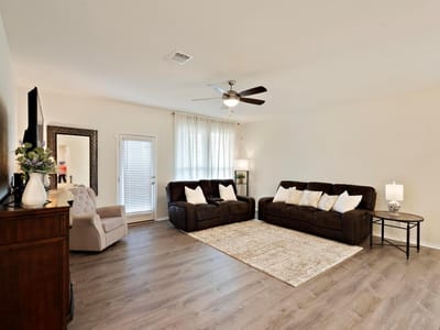 Primary bedroom at 1004 Grand Teton TRL - 4 bed 2 bath home