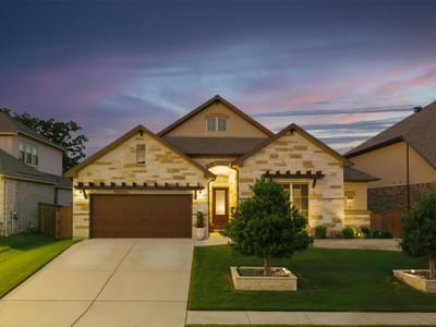 Living area at 1004 Hezekiah LN - 4 bed 3 bath home