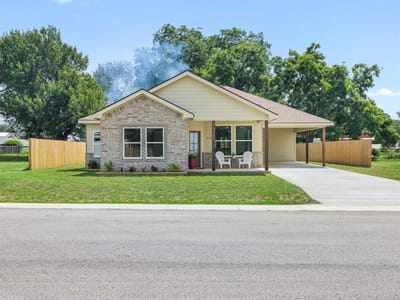 Living area at 1004 White Tail CV - 3 bed 2 bath home