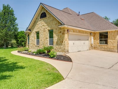 Kitchen at 1005 Cedar Park DR - 4 bed 2 bath home