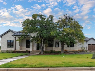 Living area at 1005 Cimarron Hills TRL - 4 bed 3 bath home