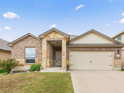 Photo 3 of 40 at 1005 Ibis Falls LOOP - 4 bed 2 bath home