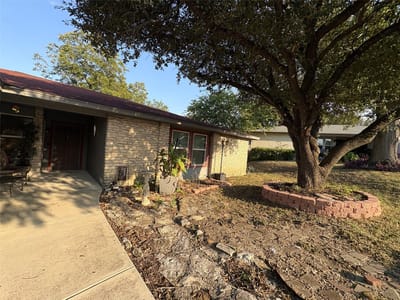Property photo 2 at 1006 Wisteria CIR - 4 bed 2 bath home