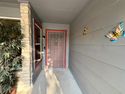 Property photo 3 at 1006 Wisteria CIR - 4 bed 2 bath home