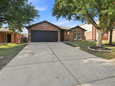 Property photo 2 at 1008 Grey Castle DR - 4 bed 2 bath home