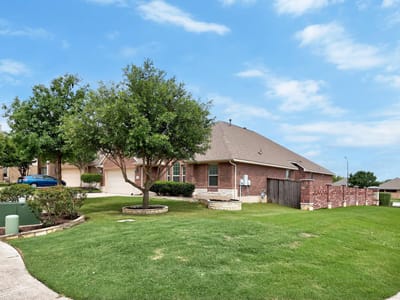 Living area at 1009 Daylily LOOP - 4 bed 3 bath home