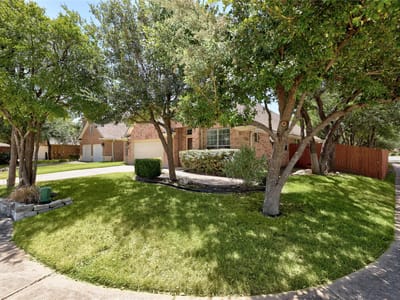 Photo 4 - 101 Arrowhead TRL Photo 4 of 40 at 101 Arrowhead TRL - 3 bed 2 bath home