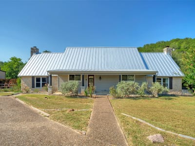 Primary bedroom at 101 Arrowlake RD - 4 bed 4 bath home