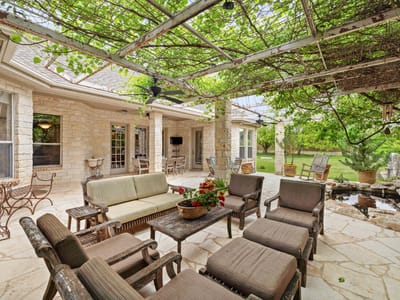 Living area at 101 Diamond Trl - 4 bed 4 bath home