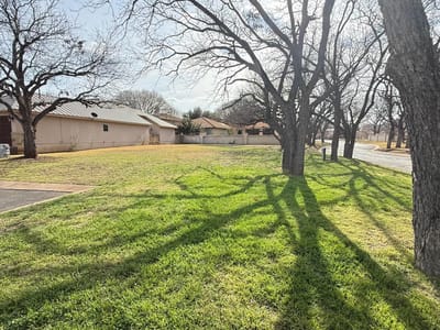Living area at 101 Menard Ct - Pecan Creek, Horseshoe Bay, TX