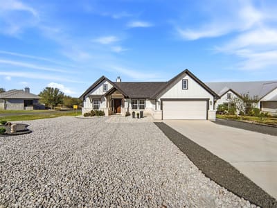 Living area at 101 N Jerry Gray - 4 bed 2 bath home