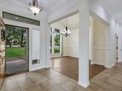 Primary bedroom at 101 Paloma PL - 3 bed 2 bath home