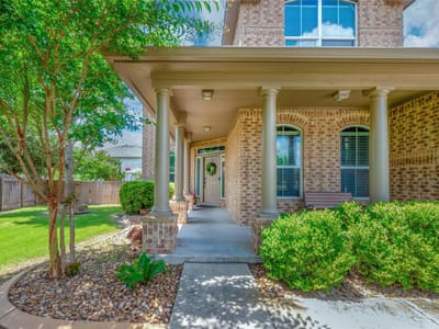 Living area at 101 Paul Azinger DR - 4 bed 3 bath home