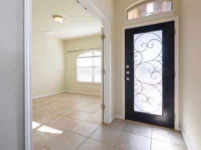Photo 5 of 16 at 101 Pecanwood CT - 4 bed 2 bath home