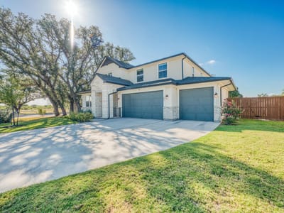 Property photo 3 at 101 Plumbago LN - 5 bed 3 bath home